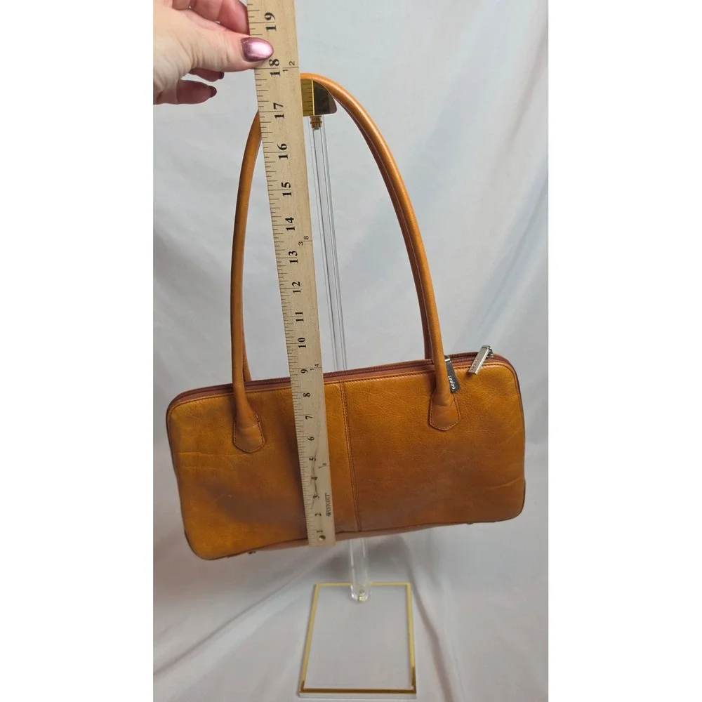Vintage Hobo International Tan Leather Shoulder Bag Y2K Retro Minimalist Purse